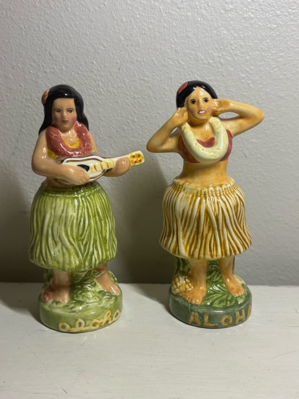 Pair of Ceramic Hula Girl Figurine Shakers - Green & Yellow Skirts